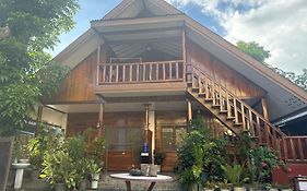 Theresa'S Pension House